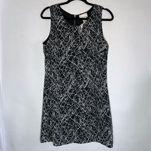 Kenar dress sleeveless black and white print